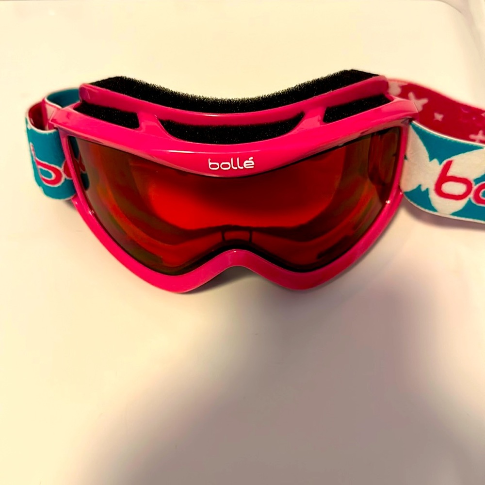 Bolle Youth size ski 🎿 goggles